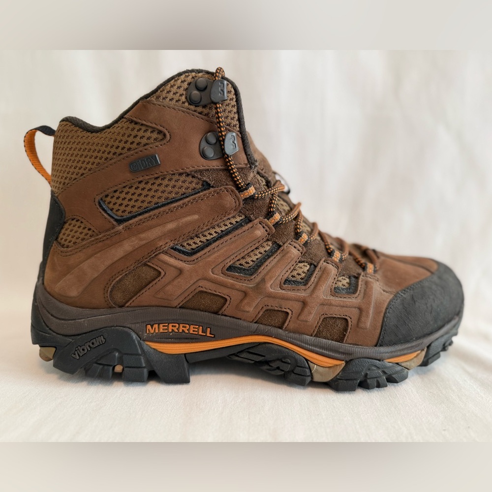 Merrell Moab 3 Brown and Black Outdoor Boots